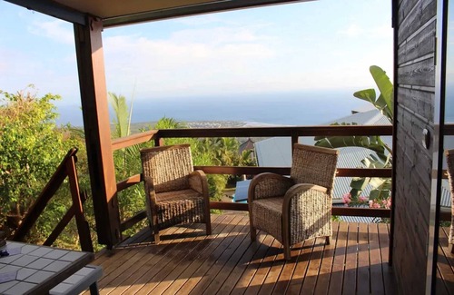 Les Avirons Apartamento | Homerez - Apartamento Les Avirons