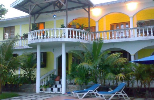 Riambel Apartamento | Homerez - Apartamento Riambel, vista al mar