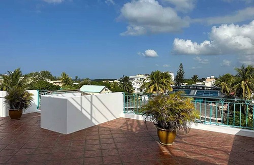 Blue Bay Apartamento | Homerez - Apartamento vista mar en Blue Bay