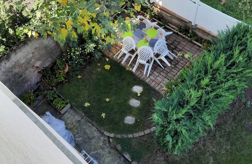 Ingersheim Apartamento | Homerez - Apmt en Ingersheim, vista jardín