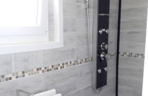 Belle-Isle-en-Terre Apartamento | Homerez - Apartamento para 2 pers. con jardín y terraza en Belle-Isle-en-Terre