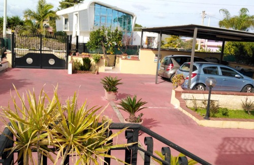 Citta Giardino Apartamento | Homerez - Bonito apartamento a 1 km de la playa para 4 pers. en Città Giardino