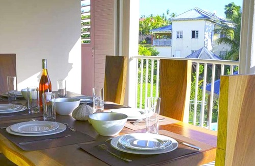 Lamentin Apartamento | Homerez - Apartamento a 10 km de la playa con piscina compartida y jacuzzi