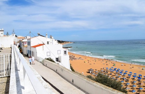 Mafra Apartamento | Homerez - Bonito apartamento a 3 km de la playa para 4 pers. en Encarnação