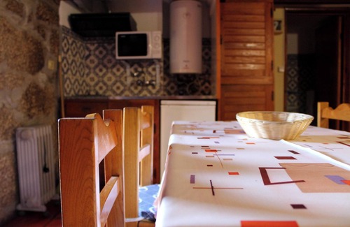Seia Apartamento | Homerez - Apto en Seia con chimenea