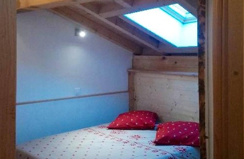 Praranger Chalet De Esquí | Homerez - Bonito chalet a la montaña para 4 pers. con balcón en Les Belleville