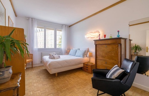 Faubourg Sud Apartamento | Homerez - Bonito apartamento para 5 pers. con balcón en Dijon