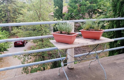 Sisteron Casa | Homerez - Bonita casa para 2 pers. con jardín y terraza en Sisteron