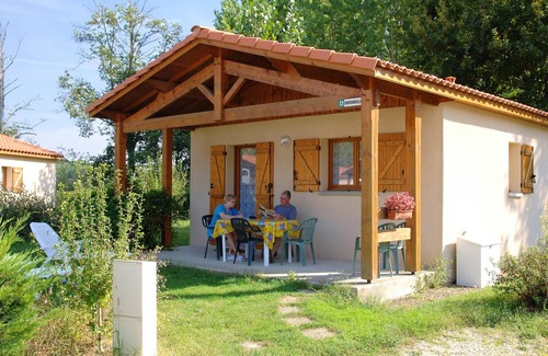 Estang Casa | Homerez - Bonita casa para 6 pers. con piscina compartida y terraza en Estang