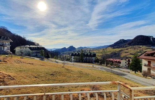 Valle del Sole Apartamento | Homerez - Bonito apartamento para 6 pers. con balcón en Pizzoferrato