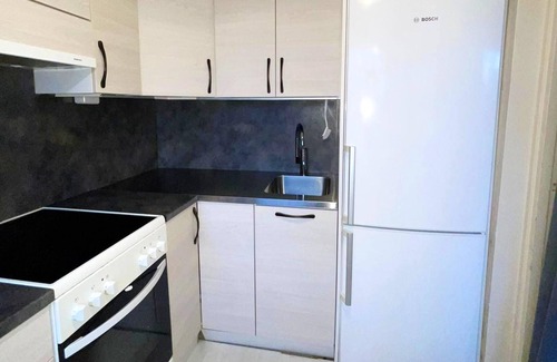 Alppiharju Apartamento | Homerez - Beautiful studio for 3 ppl. with balcony at Helsinki