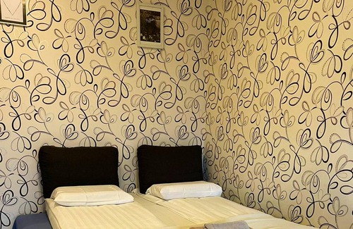 Alppiharju Apartamento | Homerez - Beautiful studio for 3 ppl. with balcony at Helsinki