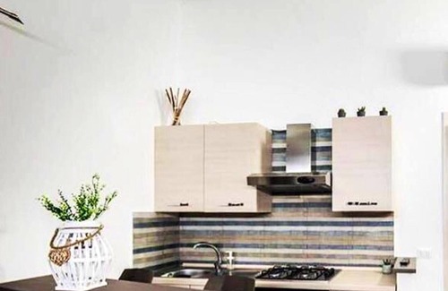 Comiso Apartamento | Homerez - Bonito estudio a 16 km de la playa para 4 pers. en Comiso