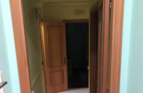 Giffoni Valle Piana Apartamento | Homerez - Gran apartamento para 9 pers. con balcón en Catelde
