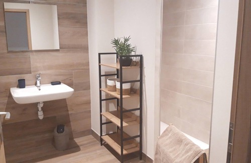 Cerniebaud Casa | Homerez - Grande casa para 9 pers. con terraza en Cerniébaud