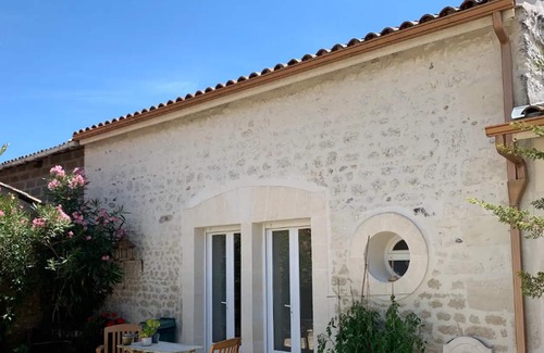Lorignac Casa | Homerez - Grande casa para 20 pers. con jacuzzi, jardín y terraza en Lorignac
