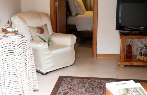 Calheta Apartamento | Homerez - Bright Apartment, Sea View, 100 sqm
