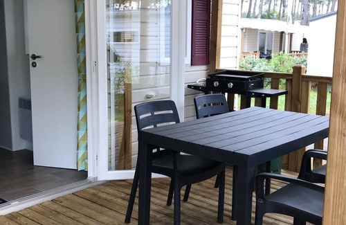Saint-Julien-en-Born Casa | Homerez - Bonito bungaló a 4 km de la playa para 8 pers. con piscina compartida