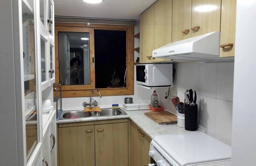Avinyonet del Penedés Chalet De Esquí | Homerez - Chalet en L'Arboçar, piscina privada