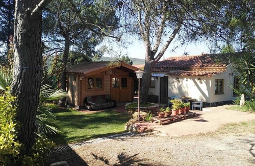 Avinyonet del Penedés Chalet De Esquí | Homerez - Chalet en L'Arboçar, piscina privada