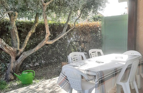 Eyguieres Casa | Homerez - Casa encantadora en Eyguières con piscina compartida