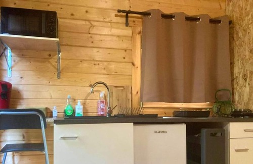 Cornillon-Confoux Chalet De Esquí | Homerez - Chalet for 2 ppl. with shared pool and terrace at Cornillon-Confoux