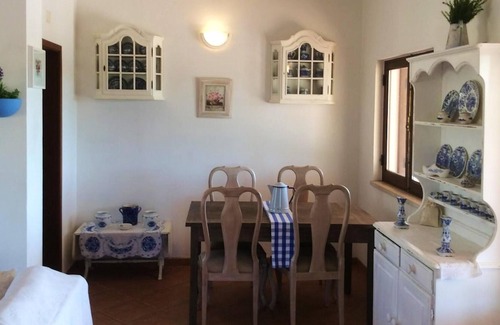 Aldeia dos Palheiros Chalet De Esquí | Homerez - Chalet a la montaña para 5 pers. con piscina y jacuzzi en Ourique