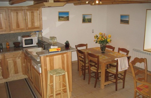 Le Malzieu-Forain Casa | Homerez - Casa encantadora en Le Malzieu, jardín, vista