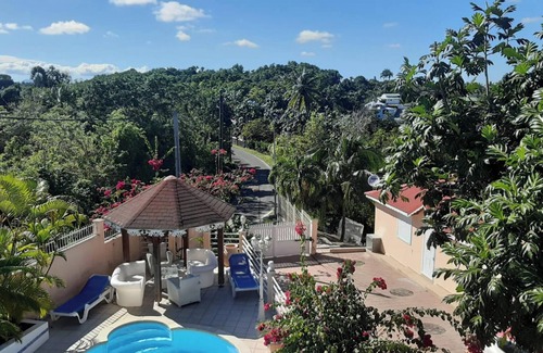 Sainte-Anne Apartamento | Homerez - Apartamento encantador en Sainte Anne 42 m² + Piscina Compartida