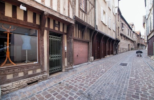 Old Town Apartamento | Homerez - Apartamento en Troyes