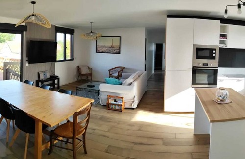 Berneval-le-Grand Casa | Homerez - Casa encantadora en Petit-Caux con jardín cerrado