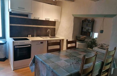 Sauveterre Casa | Homerez - Casa encantadora en Sauveterre con piscina privada