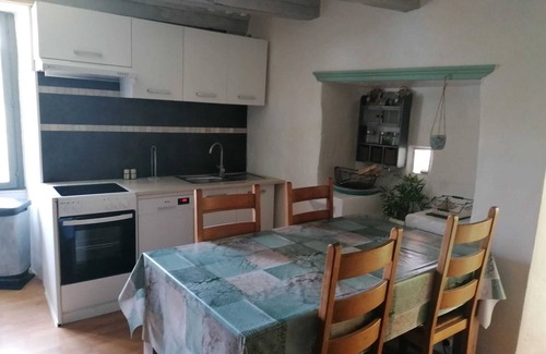 Sauveterre Casa | Homerez - Casa encantadora en Sauveterre con piscina privada