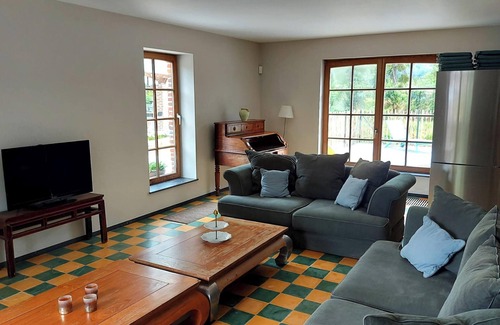 Eprave Casa | Homerez - Casa con Encanto y Jardín en Rochefort - Petanca y Terraza