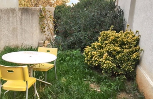 11th Arrondissement Casa | Homerez - Casa encantadora cerca de Marsella con jardín y terraza