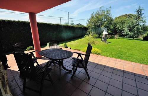 Albuerne Casa | Homerez - Casa encantadora en Albuerne con jardín cercado