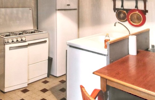 Echalot Casa | Homerez - Casa encantadora en Échalot con aparcamiento privado incluido