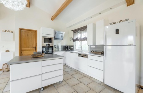 Poussan Casa | Homerez - Casa encantadora en Poussan con jardín privado