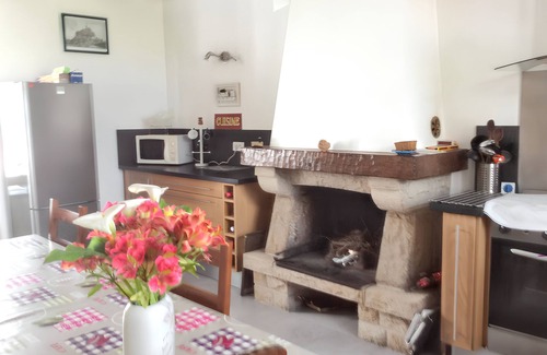 Sougeal Casa | Homerez - Casa encantadora en Sougéal con hermoso jardín