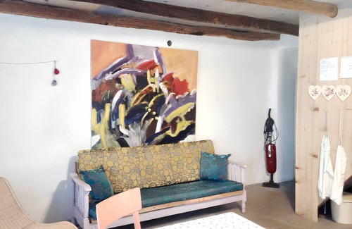 Cres Casa | Homerez - Casa encantadora en Filozici con jardín cercado