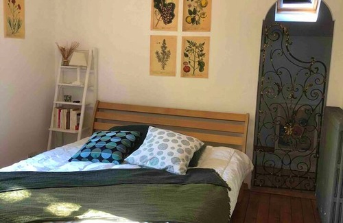 Compiègne Casa | Homerez - Charming House in Brunoy with Private Garden