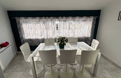 Lagord Casa | Homerez - Encantadora casa en Lagord con jardín privado