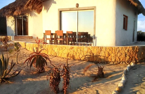 Anakao Casa | Homerez - Casa encantadora en Anakao con jardín y terraza