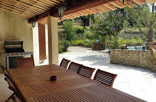 Malaucene Villa | Homerez - Villa encantadora en Malaucène con piscina privada