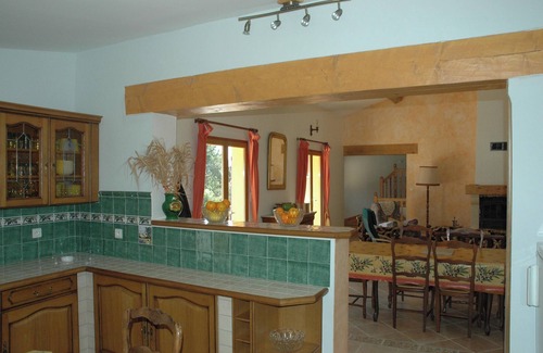 La Mole Villa | Homerez - Villa a 10 km de la playa para 8 pers. con piscina en La Mole