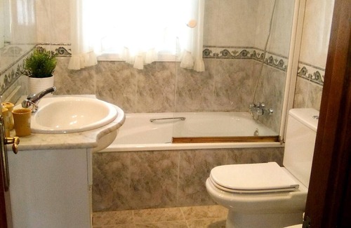 Centro de Oviedo Apartamento | Homerez - Comfortable apartment in Oviedo