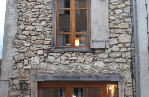 Puivert Casa | Homerez - Casa rural con vista a la montaña en Puivert.