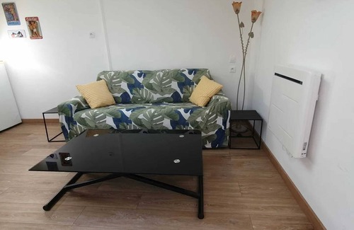 Cote Est Soquence Apartamento | Homerez - Cozy Studio Le Havre