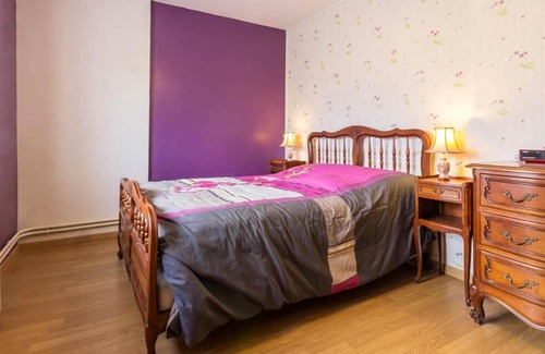 Moraches Casa | Homerez - Espaciosa casa para 6 pers. con jardín y terraza en Moraches