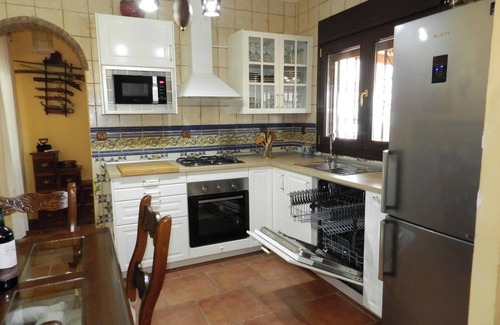 Padul Villa | Homerez - Villa elegante en Padul con piscina privada